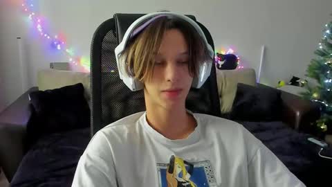 Ostin online show from December 2025 07:38:01 AM