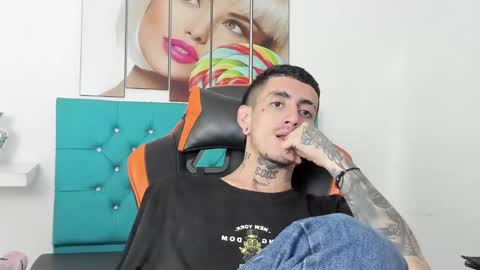 Snapshot of ostinmills chatting on December 2024 02:38:02 PM Ostin baby online show from December 2024 02:38:02 PM