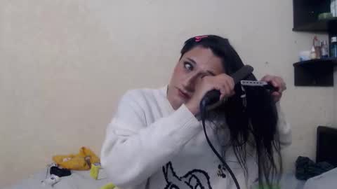 Snapshot of otakutransgurl chatting on October 2025 06:03:02 AM RACHEL CHOW online show from October 2025 06:03:02 AM