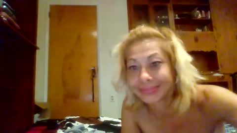 otherroomladycc online show from September 2025 09:25:02 PM