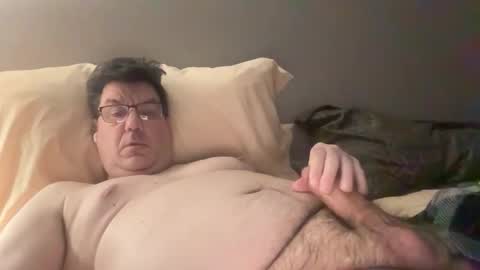 Snapshot of otter916 chatting on April 2026 06:05:01 AM otter916 online show from April 2026 06:05:01 AM