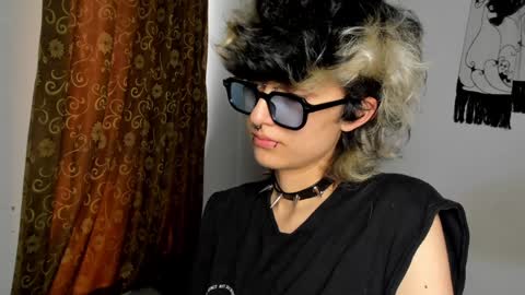 Snapshot of ottoyan_ chatting on December 2024 10:02:02 PM Otto 3 online show from December 2024 10:02:02 PM