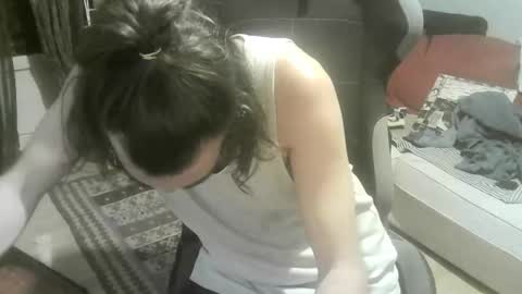 ouinnybis195625 online show from September 2025 07:19:02 PM