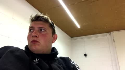 outflayd online show from April 2026 09:04:01 PM