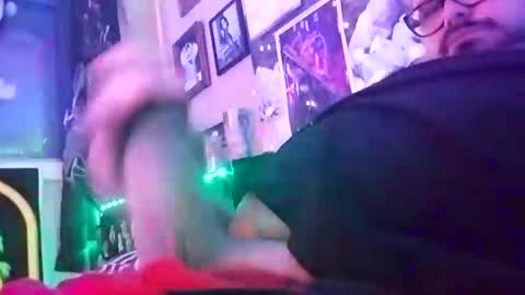 Snapshot of outlaw304 chatting on December 2024 06:09:02 AM outlaw304 online show from December 2024 06:09:02 AM