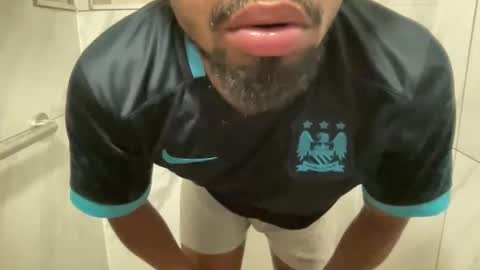 Snapshot of outofhisleague_ chatting on September 2025 04:38:01 AM outofhisleague_ online show from September 2025 04:38:01 AM