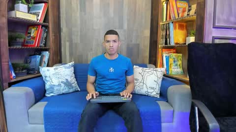 Snapshot of owenpierce1 chatting on September 2025 11:43:01 AM Owen online show from September 2025 11:43:01 AM