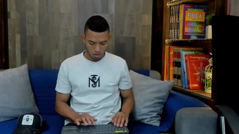 Snapshot of owenpierce1 chatting on September 2025 11:25:01 AM Owen online show from September 2025 11:25:01 AM