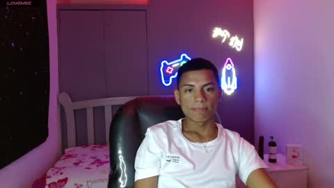 OWEN online show from December 2024 07:52:02 PM