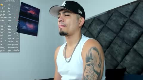 O W E N - S T O N E online show from November 2025 12:26:01 PM