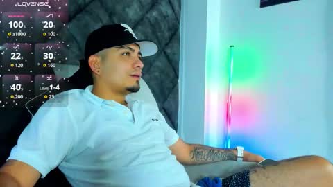 O W E N - S T O N E online show from November 2025 12:19:02 PM