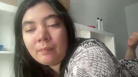 oxovickyoxo online show from November 2025 05:22:01 PM