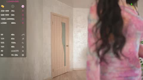 Snapshot of oxxme chatting on April 2026 09:15:01 AM Oxana Hi friends all my videos are 50 off check my bio online show from April 2026 09:15:01 AM