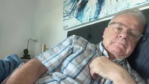 ozhairybearxxxx online show from December 2024 01:32:02 AM