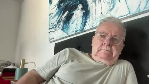ozhairybearxxxx online show from May 2026 03:45:02 AM