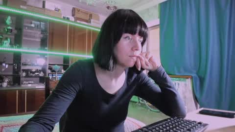 Snapshot of pa1e_pr1ncess chatting on June 2026 07:09:02 AM Ella online show from June 2026 07:09:02 AM