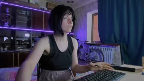 Snapshot of pa1e_pr1ncess chatting on July 2026 06:15:01 AM Ella online show from July 2026 06:15:01 AM