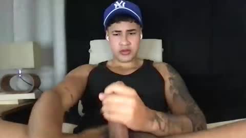 Javi    online show from January 2025 07:53:02 AM