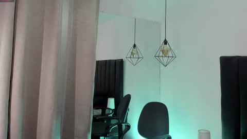 Javi    online show from February 2026 12:41:01 PM