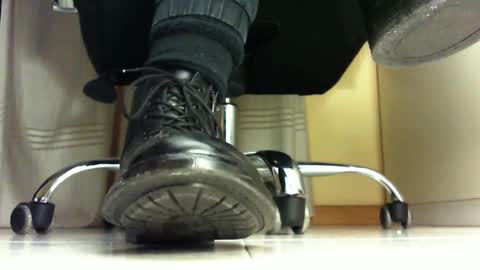 Snapshot of pablomenesssl chatting on January 2025 12:46:02 AM Pablo Meness online show from January 2025 12:46:02 AM