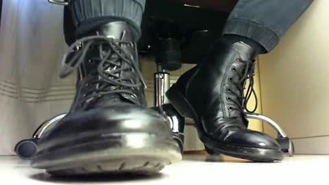 Snapshot of pablomenesssl chatting on January 2025 03:50:01 PM Pablo Meness online show from January 2025 03:50:01 PM