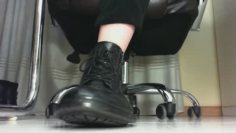 Snapshot of pablomenesssl chatting on January 2025 10:43:01 PM Pablo Meness online show from January 2025 10:43:01 PM