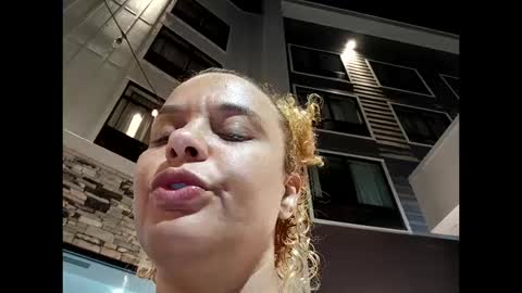 paidqueenbella online show from October 2025 05:21:02 AM