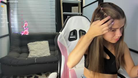 Paige online show from January 2025 08:59:01 PM