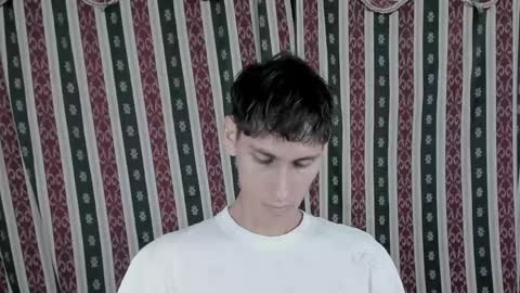 Snapshot of paimon_goetia chatting on April 2026 01:03:01 AM Alexander Grigori online show from April 2026 01:03:01 AM