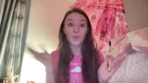 paisleysnowxo online show from February 2025 07:23:02 AM