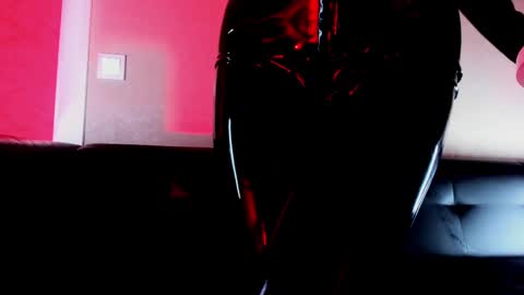 Snapshot of palmer_haze chatting on February 2025 11:59:02 PM palmer_haze online show from February 2025 11:59:02 PM