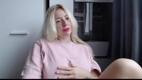 Snapshot of pam_fans chatting on September 2025 07:32:02 AM BABE online show from September 2025 07:32:02 AM