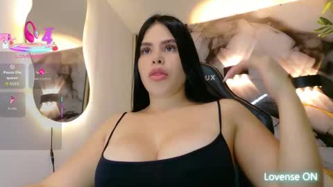 Snapshot of pam_roberts chatting on September 2025 06:42:01 PM Pam online show from September 2025 06:42:01 PM
