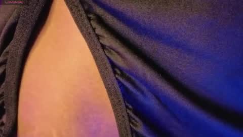 Pamela online show from April 2026 06:52:01 PM