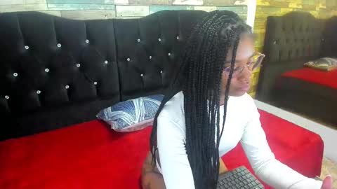 Snapshot of pamela_courson01 chatting on September 2025 02:42:02 PM Pamela online show from September 2025 02:42:02 PM