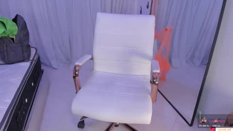 Snapshot of pamela_doll3 chatting on November 2025 04:25:01 AM pamela online show from November 2025 04:25:01 AM