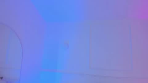 Manuela online show from November 2025 11:53:02 AM