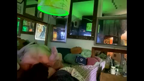 Snapshot of pamelacameltoe chatting on September 2025 05:40:02 PM pamelacameltoe online show from September 2025 05:40:02 PM