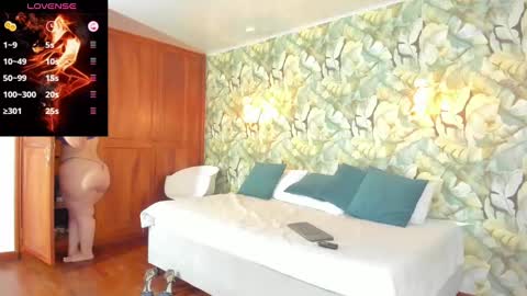 Snapshot of pamelarizzo_ chatting on January 2025 03:35:02 PM Pamela 3 online show from January 2025 03:35:02 PM