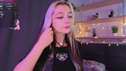 Snapshot of pamelaryant chatting on April 2026 03:04:02 PM Diana online show from April 2026 03:04:02 PM