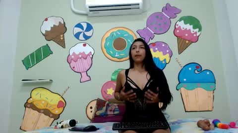 pamelaskiny20 online show from April 2026 03:39:01 PM