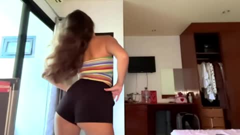 Kamila online show from April 2026 05:12:02 AM