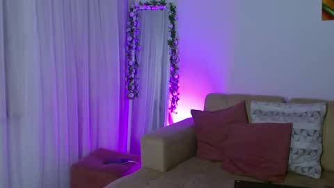 Snapshot of pamella_pretty_ chatting on April 2026 07:11:02 AM pamella_pretty_ online show from April 2026 07:11:02 AM