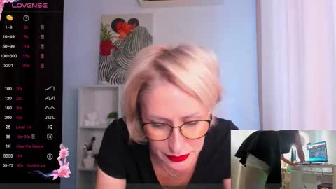 Snapshot of pamellamurphy chatting on October 2025 08:06:01 AM pamellamurphy online show from October 2025 08:06:01 AM