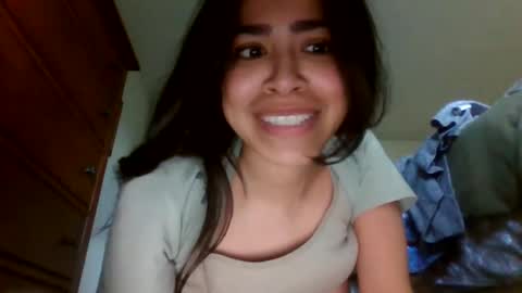 Snapshot of pancakepeachez chatting on March 2025 12:20:02 AM PancakePeachez online show from March 2025 12:20:02 AM