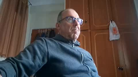 pansak1973 online show from December 2024 10:21:01 AM