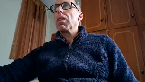 pansak1973 online show from February 2025 12:25:02 PM