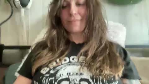 Snapshot of pantiesofthefae chatting on January 2026 05:27:02 PM Pantiesofthefae online show from January 2026 05:27:02 PM