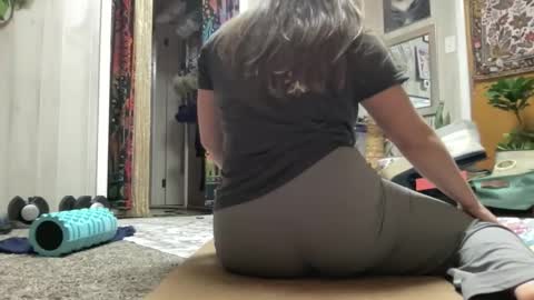 Snapshot of pantiesofthefae chatting on February 2026 01:10:02 AM Pantiesofthefae online show from February 2026 01:10:02 AM