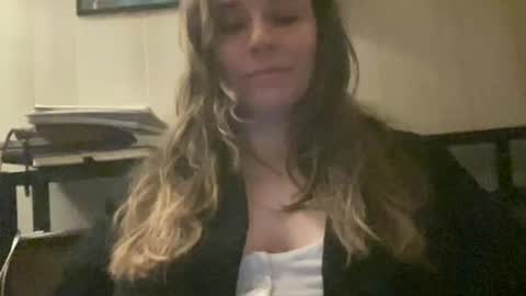 Snapshot of pantiesofthefae chatting on February 2026 11:40:01 AM Pantiesofthefae online show from February 2026 11:40:01 AM